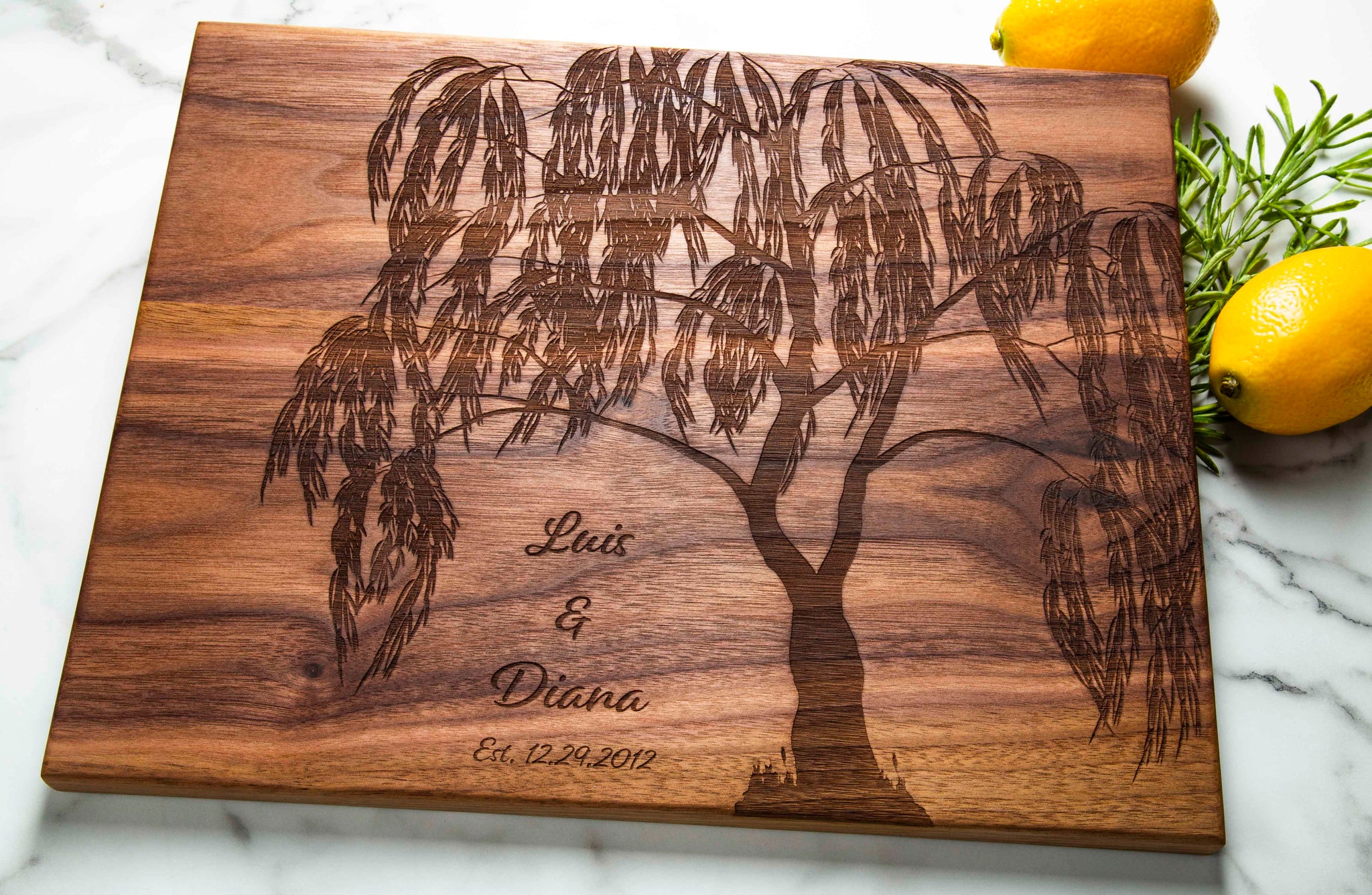 WILLOW WOOD Slice 9-10 Inch With 3 Inch Laser Cut Heart With Personalized  Engraving 